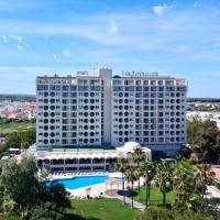 Ozadi Altura Beach Resort