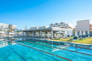 Kiani Beach Resort