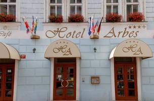Arbes