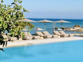 The Bay Hotel&Suites