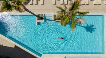 AQUA Hotel The Breeze