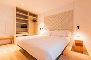 Port Plaza Apartments