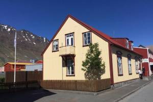 Gamla Guesthouse - Isafjördur