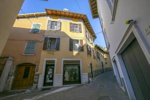 Gufo - Navy- 100m near lake