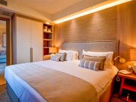 Curio Collection by Hilton Mangias Santa Teresa