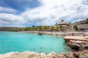 Coral Estate Luxury Resort