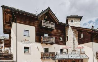 Hotel 2000 Eira
