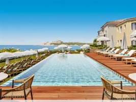 Curio Collection by Hilton Mangias Santa Teresa