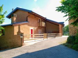 Poderi Alugi Serravalle