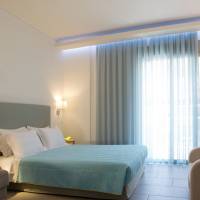 Grand TheoNi Hotel Suites & Spa
