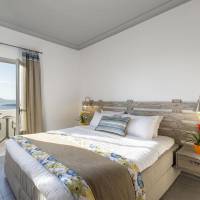 Caldera's Dolphin Suites