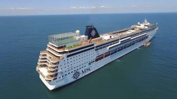 MSC Sinfonia - afvaart Bari