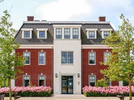 SeaLuxe Residence
