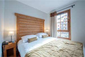 Arc 1950 Le Village 4p8p Superior