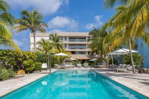 Dolphin Suites