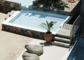 Pollis Hotel
