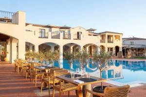 Curio Collection by Hilton Mangias Santa Teresa