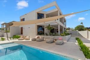 NOMÉ Suites & Villa