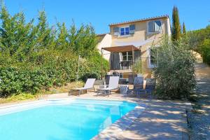 Vakantiehuis in Propiac met zwembad, in Provence-Côte d'Azur.