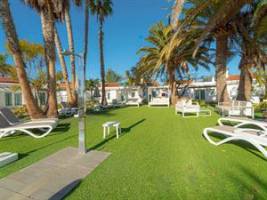 LIVVO Dunagolf Suites