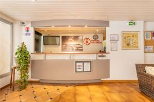 Promenade des Bains S4p balcony