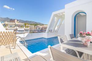 Marbella Pool House PH39 On Sea Shore
