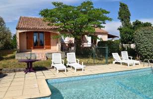 Vakantiehuis in Brue-Auriac met zwembad, in Provence-Côte d'Azur