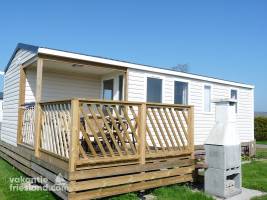 Bungalow Lemmer inclusief stenen BBQ