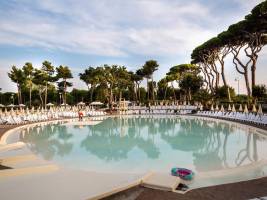 Hu Park Albatros Village