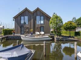 Vakantiehuis Stavoren met privé steiger