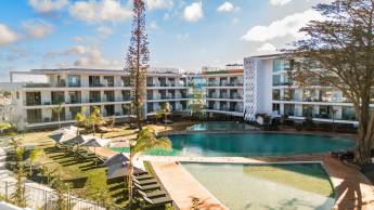 Castelo Suites Hotel