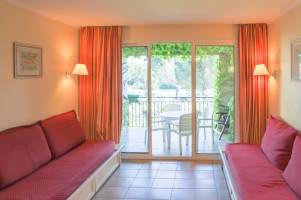 Pont Royal en Provence 2p4p NR