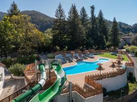 Camping maeva Escapades du Château de l'Hom