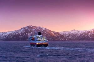 2024-2025 Hurtigruten Noorderlicht reis boekingsaktie tot 10-25%