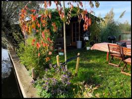 Glamping auf einer privaten Insel mit Boot und Whirlpool