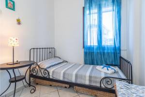 Trilo Debora 2Km From The Beach