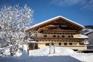 Astoria en Pension Tirol