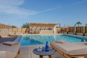 Sokratis LocoLux Villas & Suites