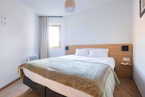 Residence ARYA - Living Stone