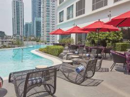 Novotel Suites Manila at Acqua