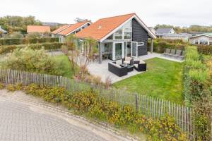 Zonnedorp Duinhuis 18 Renesse | Relaxed beach holiday for the wh