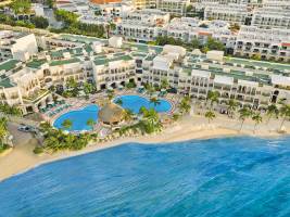 Wyndham Alltra Playa del Carmen Resort