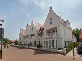 6-persoons appartement vlakbij het strand in Dishoek