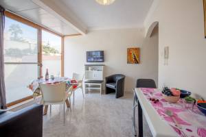 Merill Pool and Sea, Penthouse Apart 7