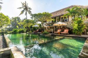 Radha Phala Spa