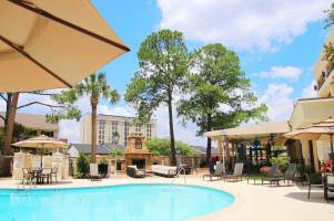 Crowne Plaza Executive Center Baton Rouge by IHG