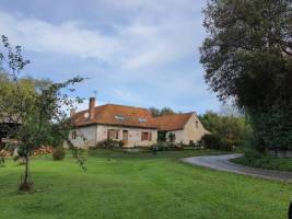 Campingplatz in TRESNAY, Burgund-Franche-Comté