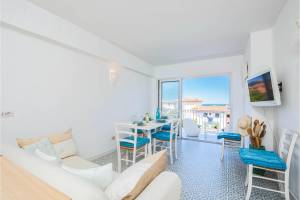 Piazzetta Lotto B 50m From The Beach