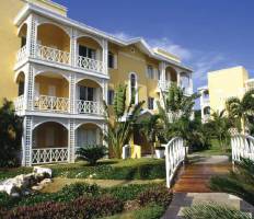 Royal Hideaway Playacar