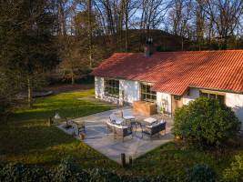 Luxe Buitenhuis met Bubbelbad & Sauna | 12 Pers.